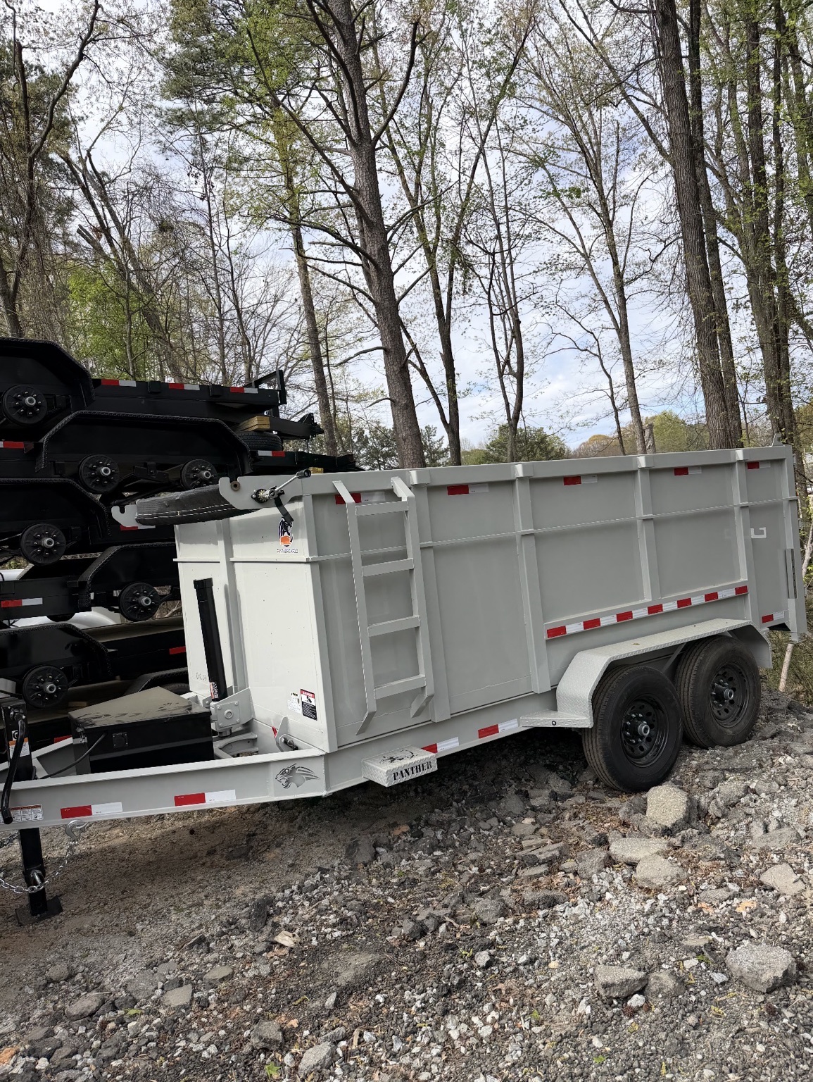 7×14 — 4 ft walls Tandem Axle Dump Trailer